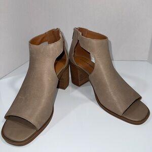 Lucky Brand Taupe Open-Toe Block Heel Sandals - Women